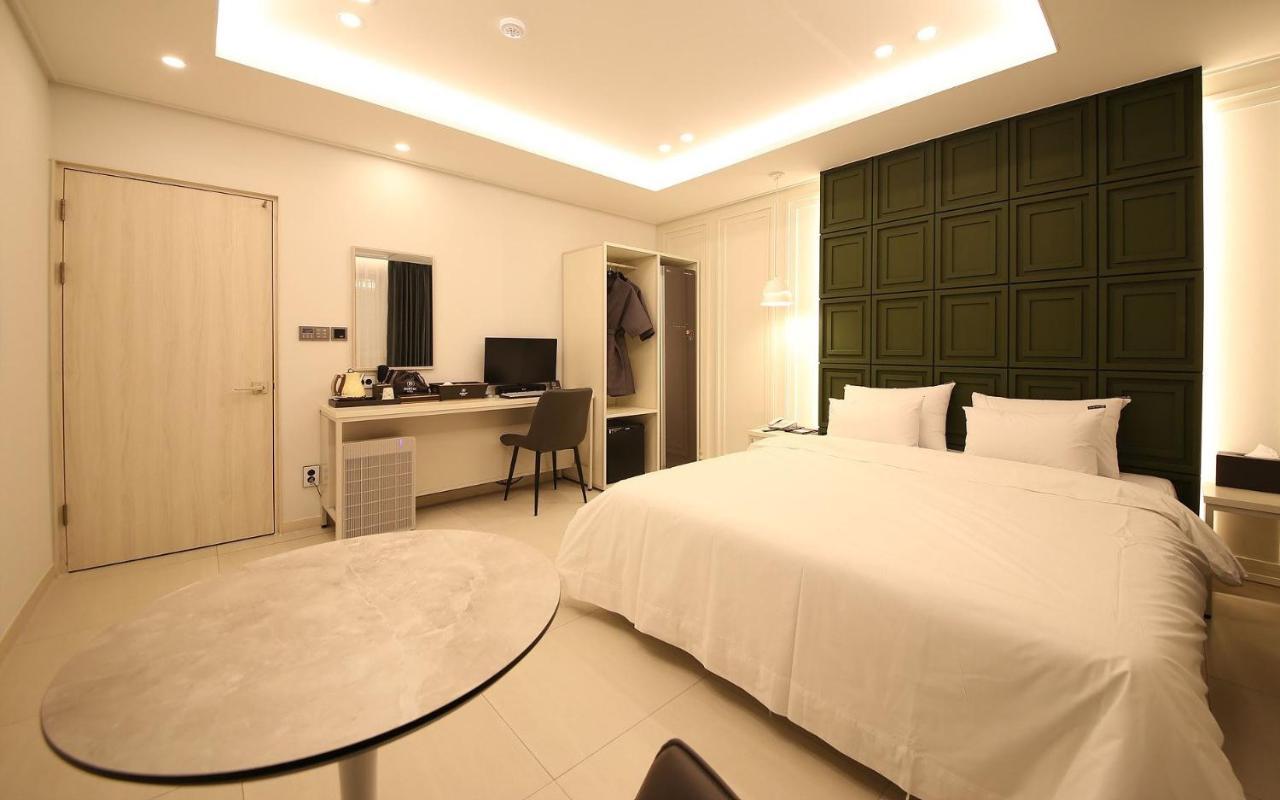 Brown Dot Hotel Sinan Gwangju Metropolitan City Ngoại thất bức ảnh