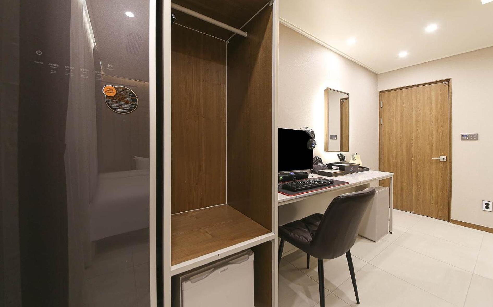 Brown Dot Hotel Sinan Gwangju Metropolitan City Ngoại thất bức ảnh