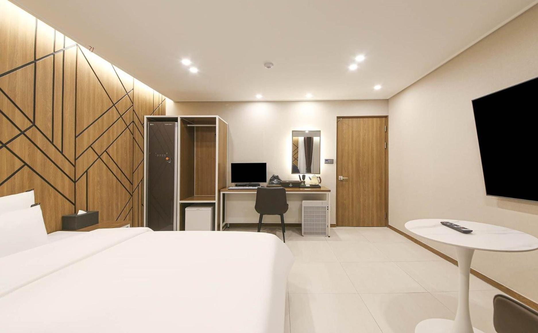 Brown Dot Hotel Sinan Gwangju Metropolitan City Ngoại thất bức ảnh