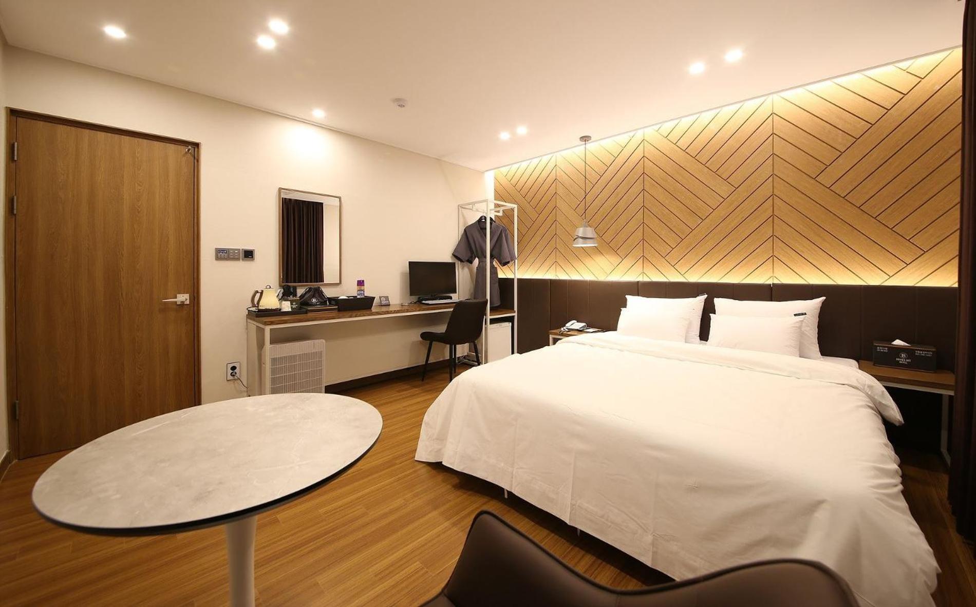 Brown Dot Hotel Sinan Gwangju Metropolitan City Ngoại thất bức ảnh