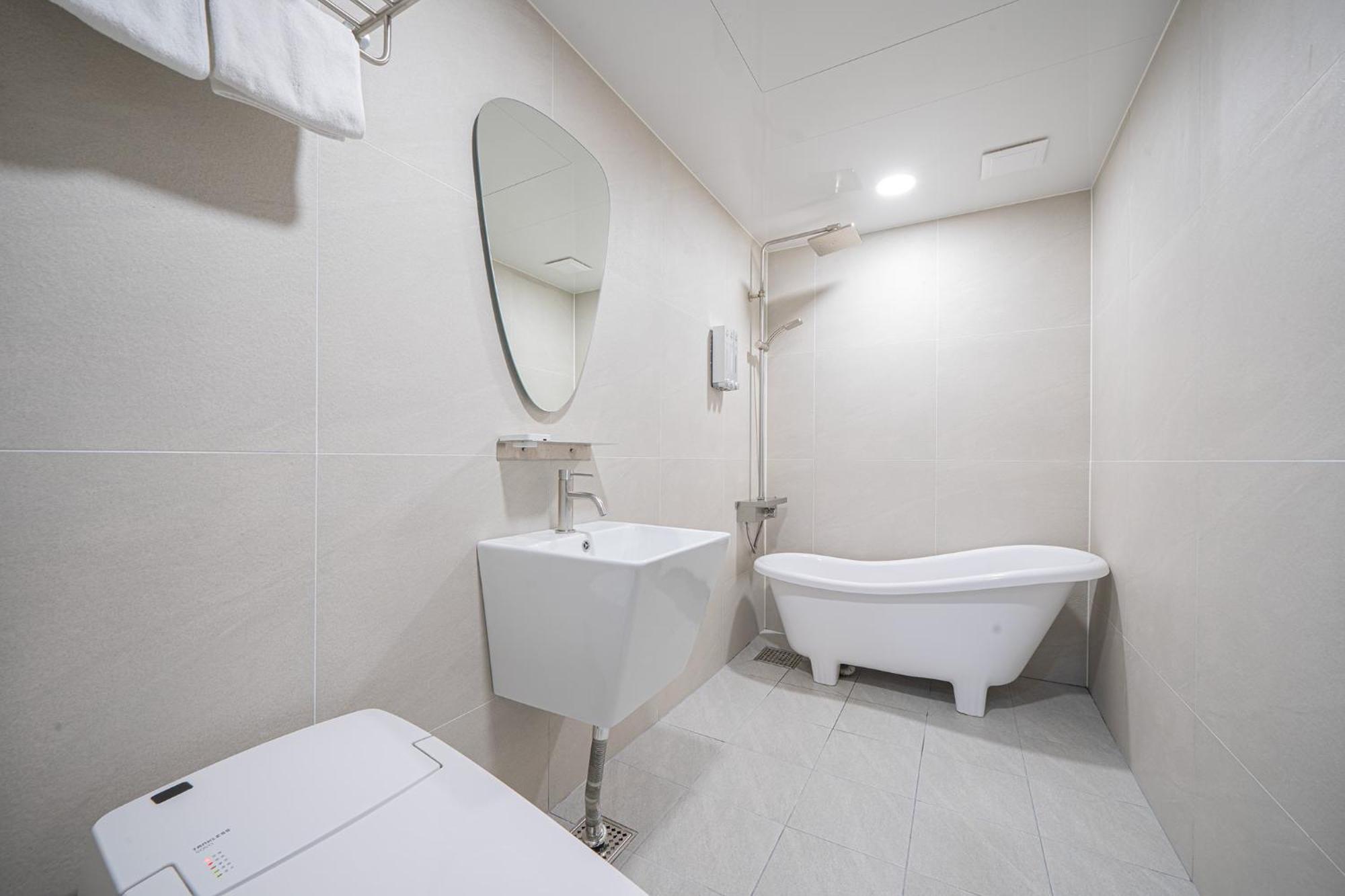 Brown Dot Hotel Sinan Gwangju Metropolitan City Ngoại thất bức ảnh